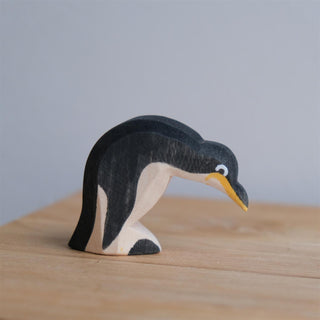 Penguin head down - trefigur