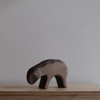 Sheep brown eating - trefigur