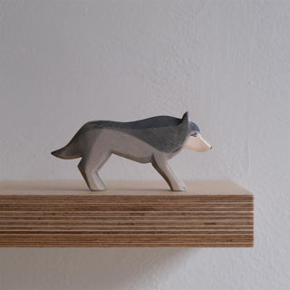 Wolf running - trefigur