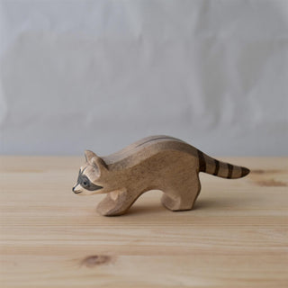 Raccoon running - trefigur