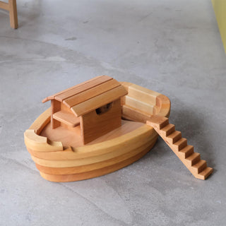 Noahs ark - uten dyr - trefigur