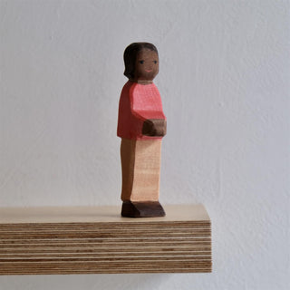 Son with black hair - trefigur