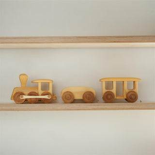 Stort lokomotiv med to togvogner