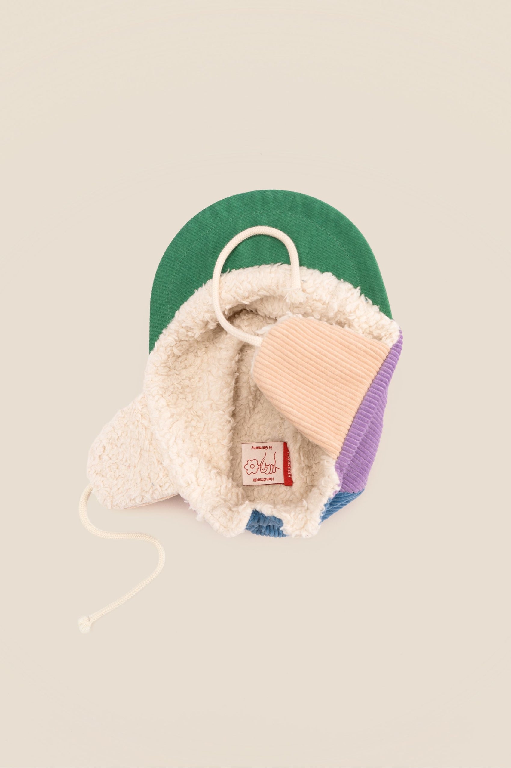 Robin caps - Juniper