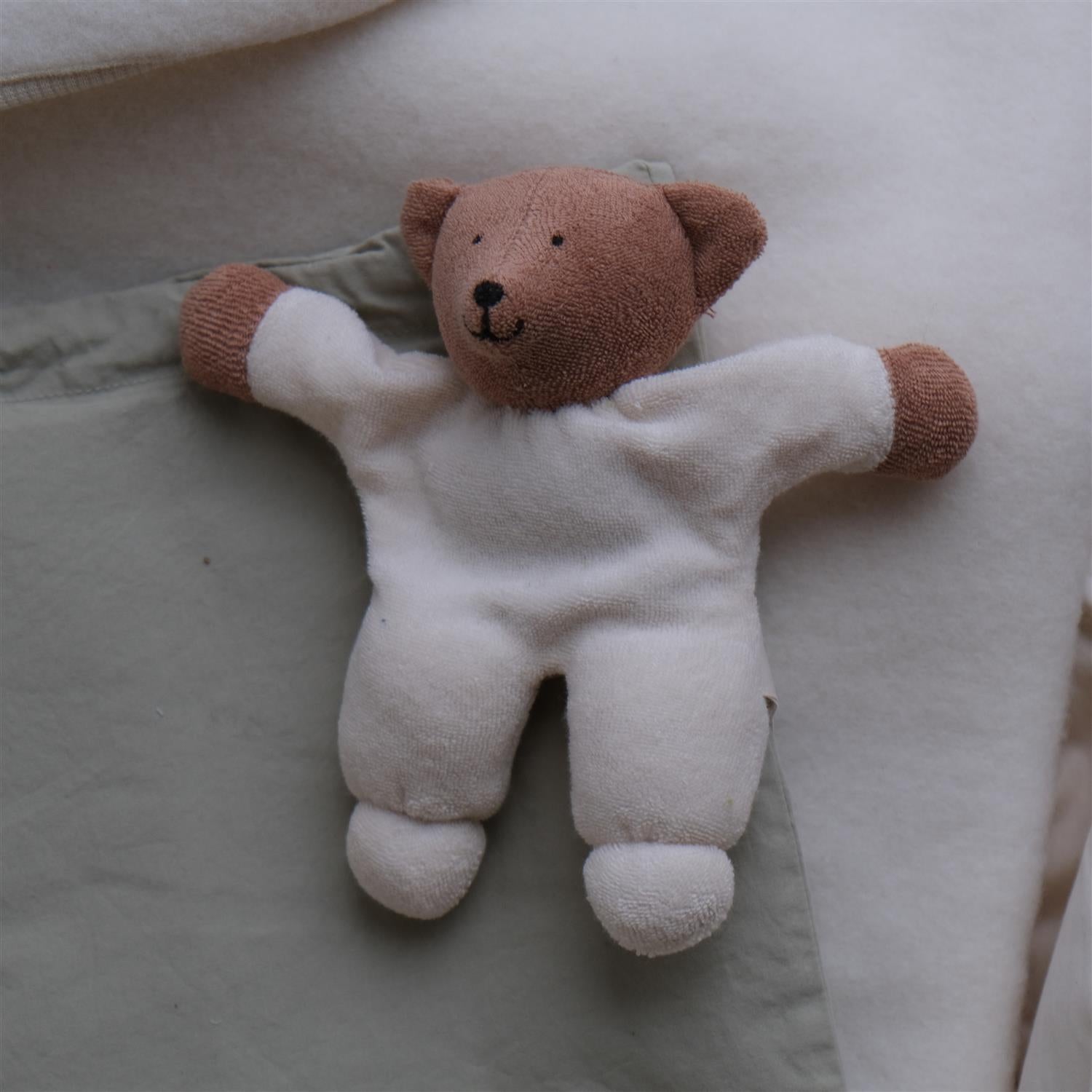 Bamse med rangle - 22cm