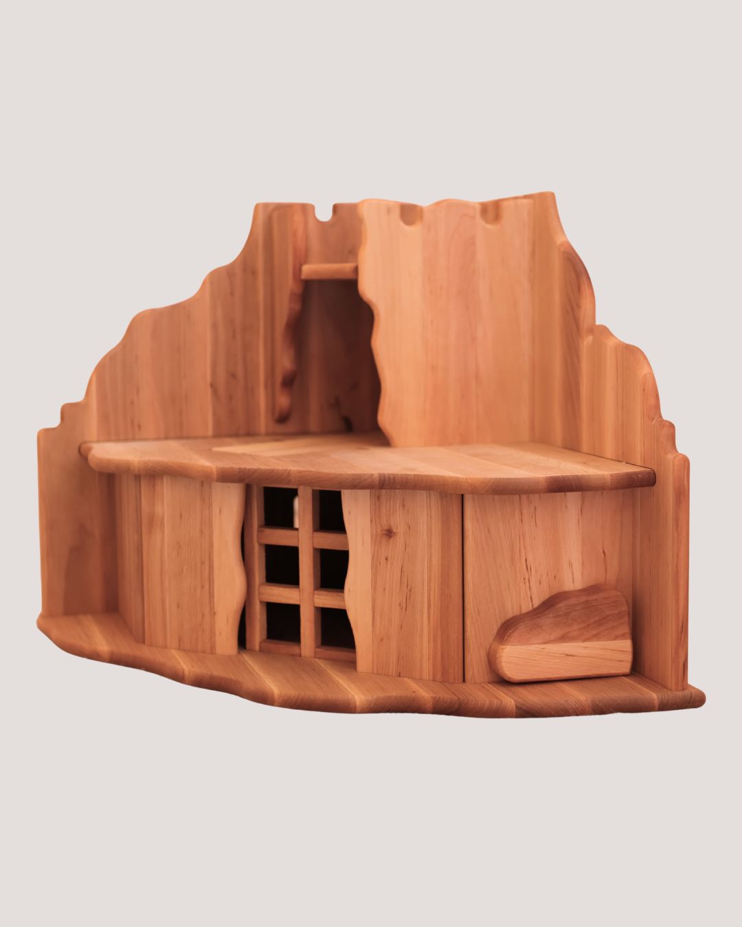 Piratøy i tre – med skjulte feller for ekte pirater