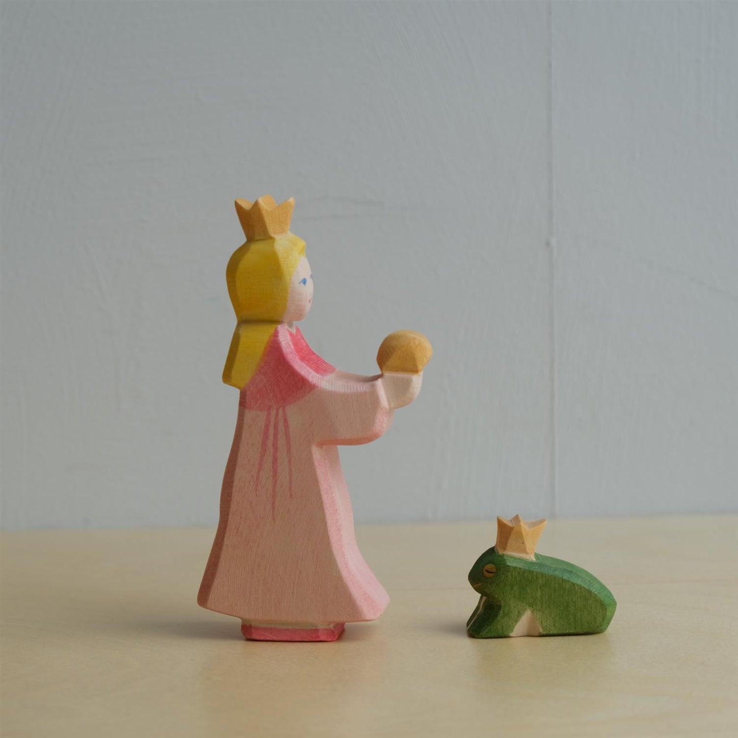 Frog king - trefigur