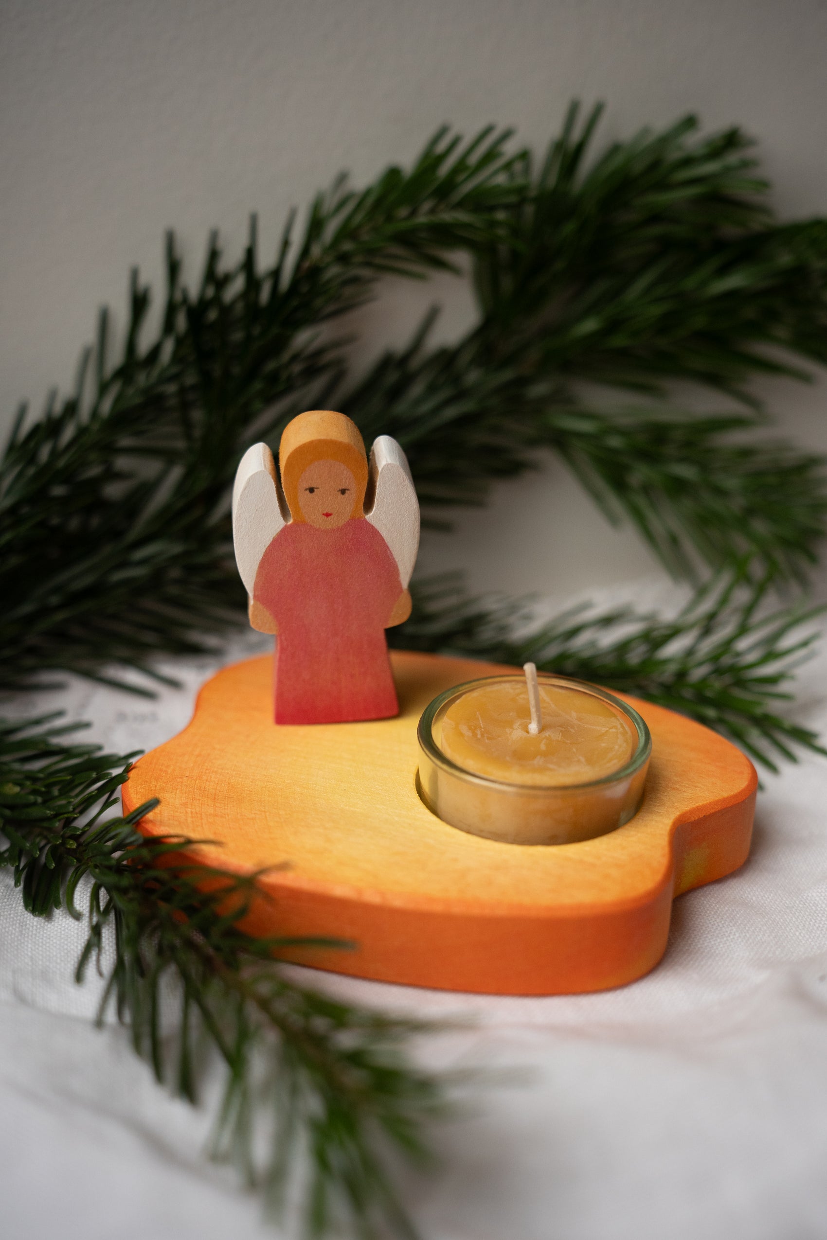 Candle holder with Angel red
