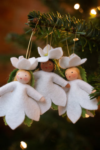 Liten julerose - hengeullfigur