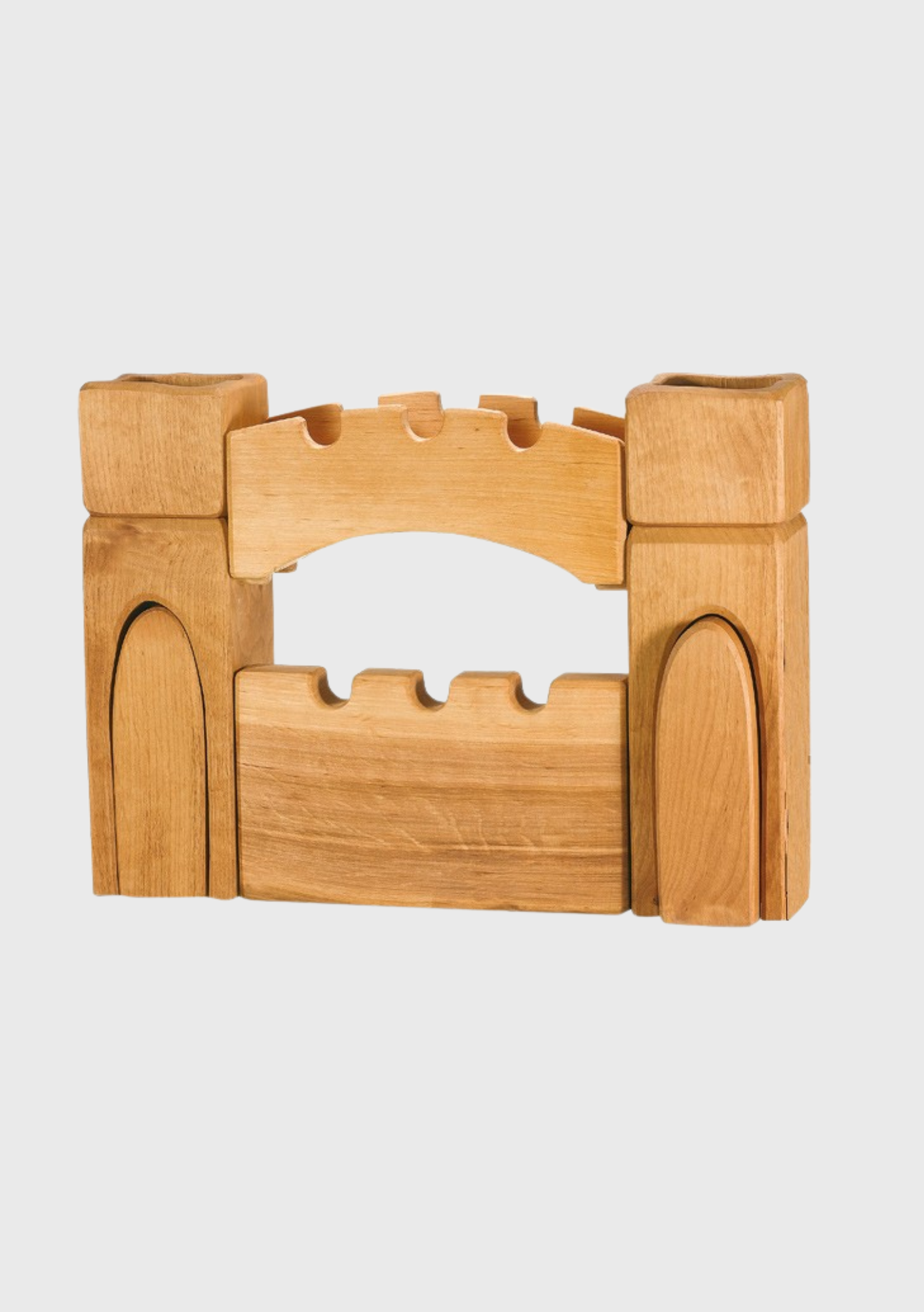 Gateway-set with two towers and wharf