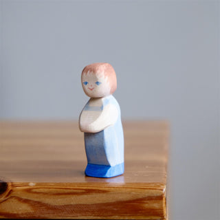 Toddler with red hair - trefigur