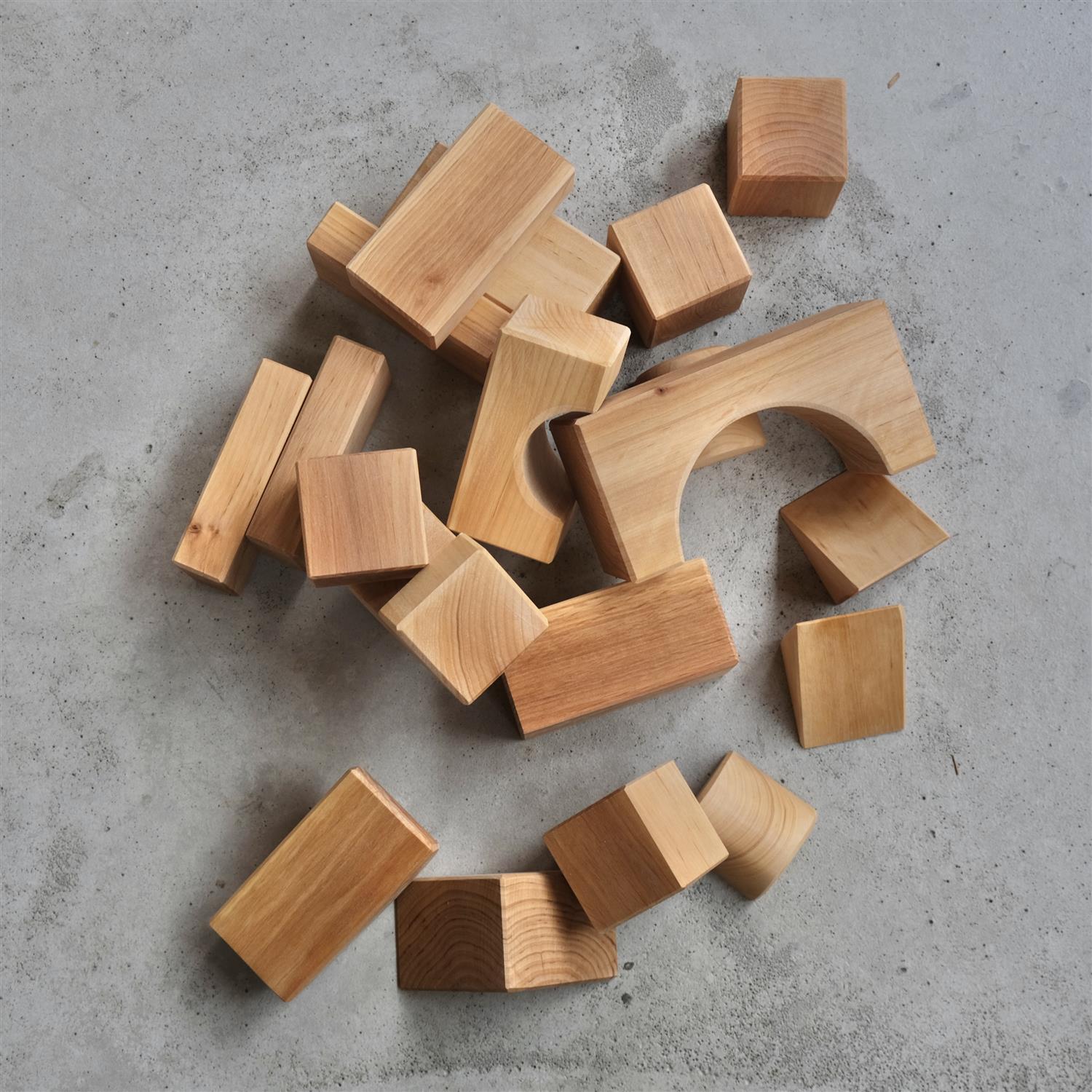 Gigantiske byggeklosser i natur