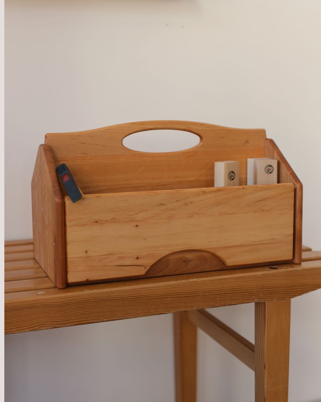 Verktøyskasse med lokk