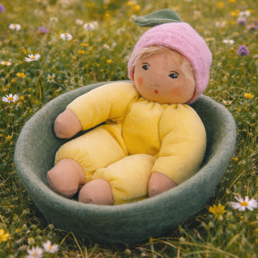 Blomsterbaby - gul - 22cm