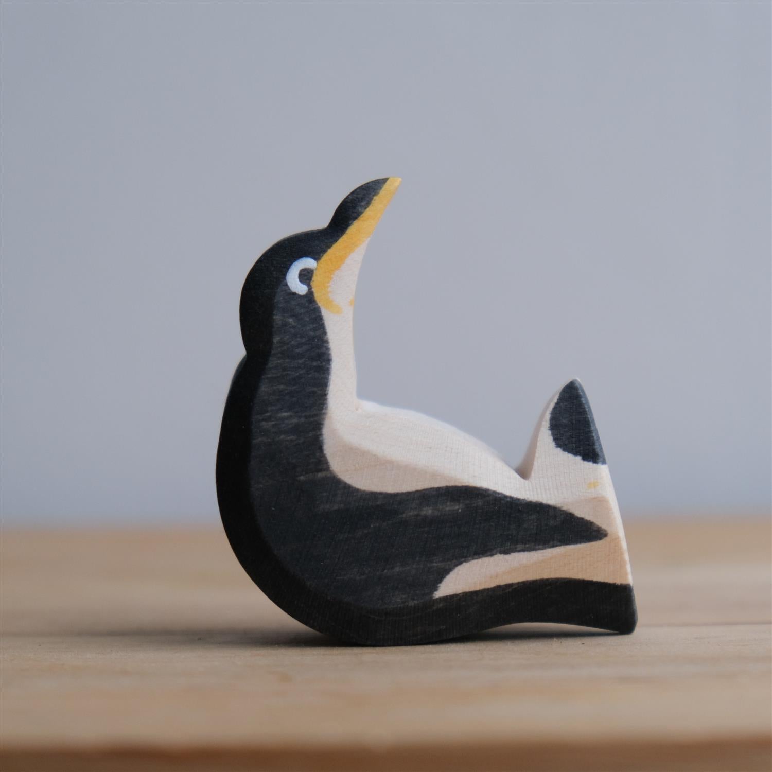 Penguin head down - trefigur