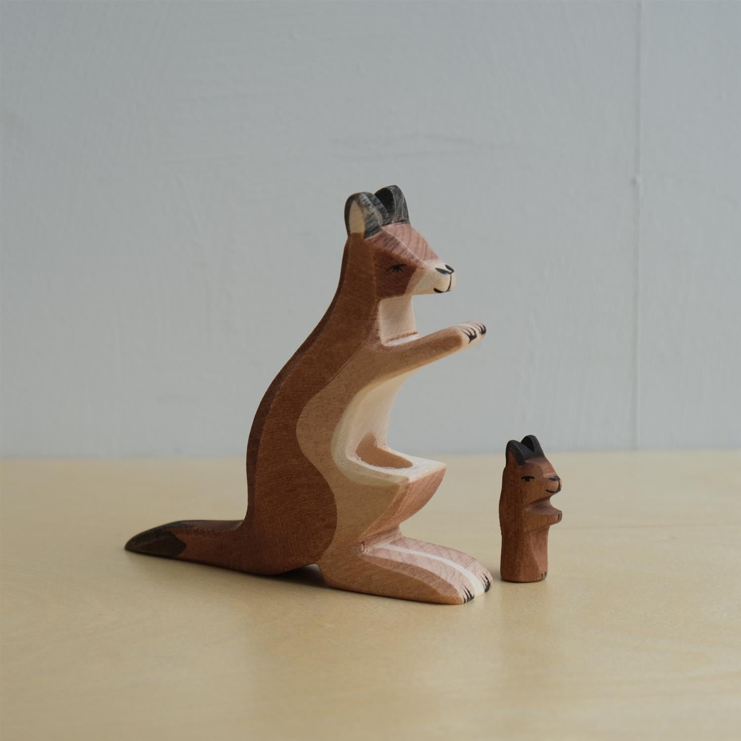 Kangaroo with baby - 2 pieces - trefigur