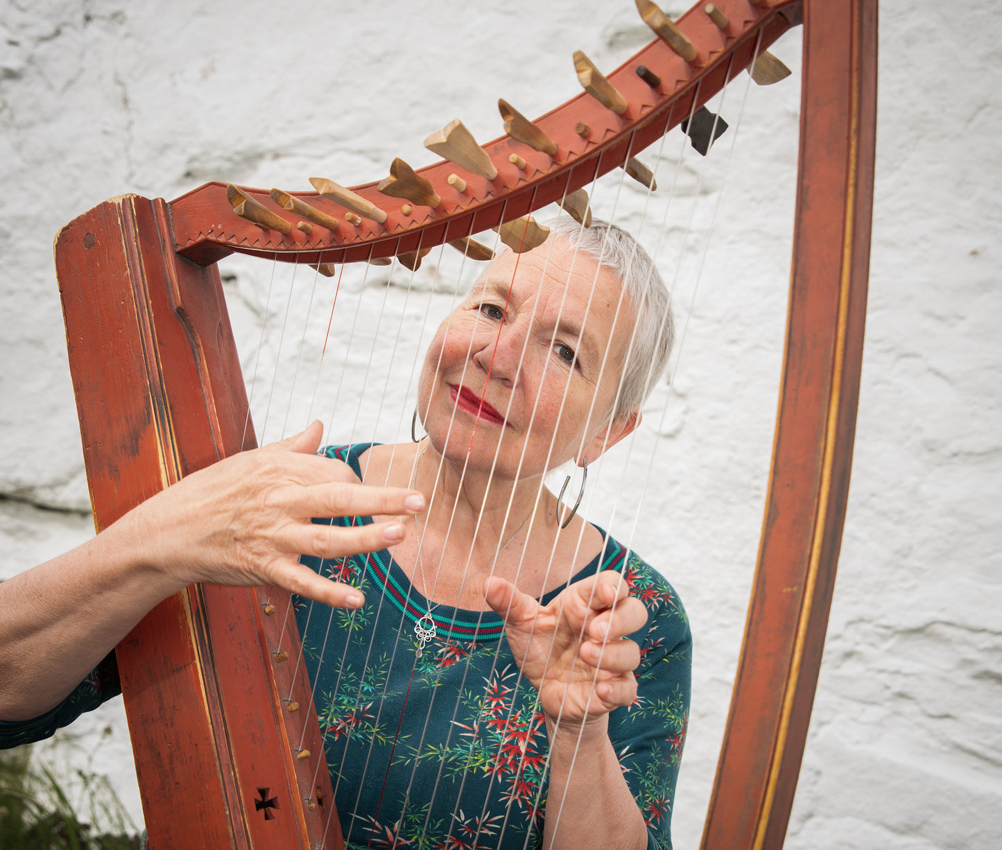 Bli med oss på eventyr! Norsk folkemusikk for harpe og seljefløyte