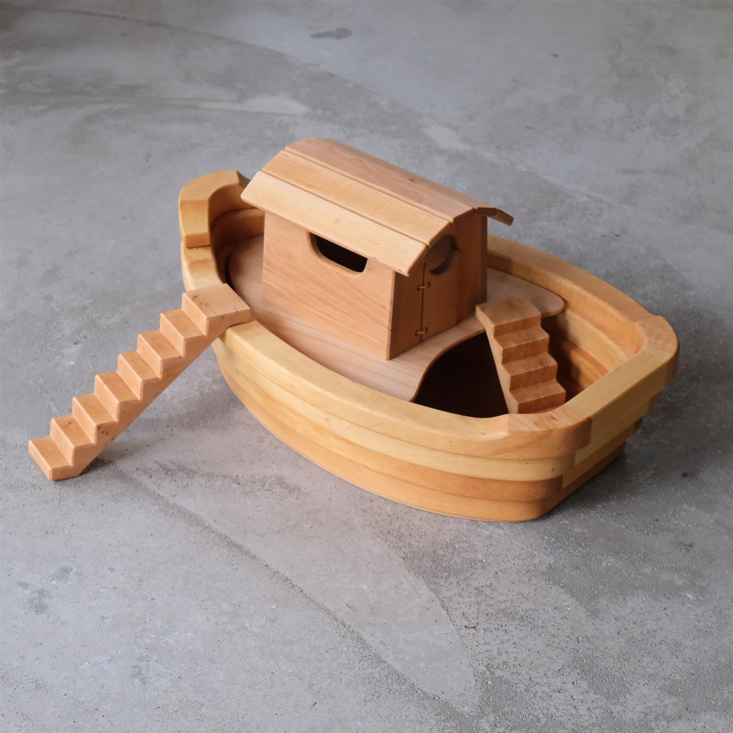 Noahs ark - uten dyr - trefigur