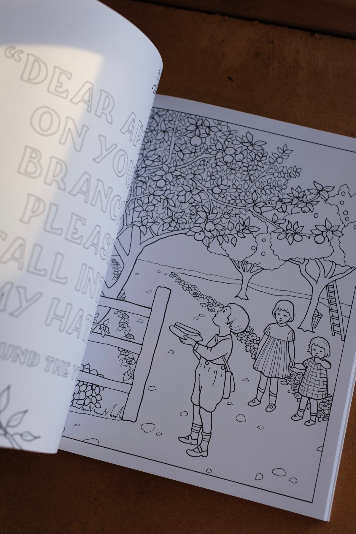 The World of Elsa Beskow: A Vintage Colouring Book - Elsa Beskow
