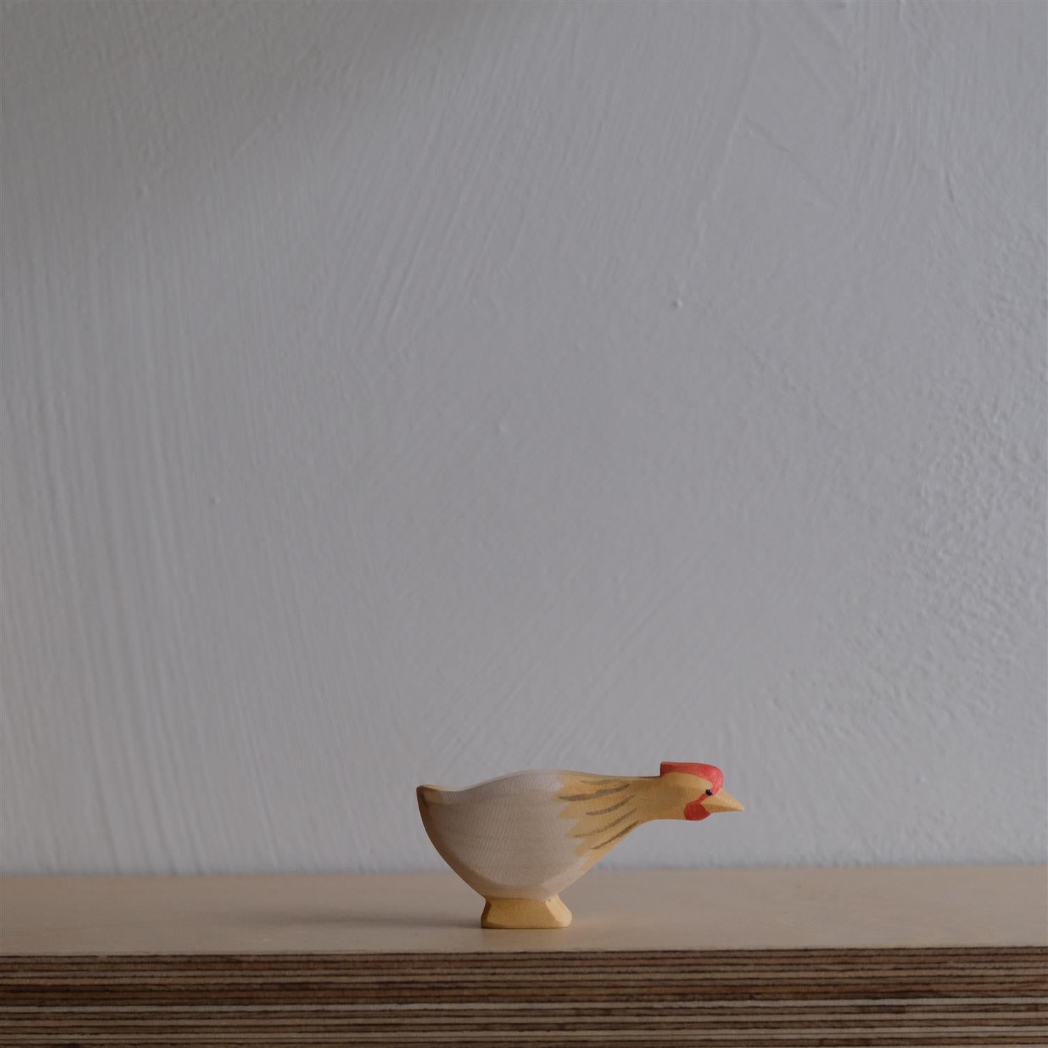 Hen ochre long - trefigur