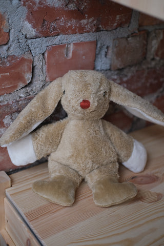 Liten hare - rød nese - 23cm