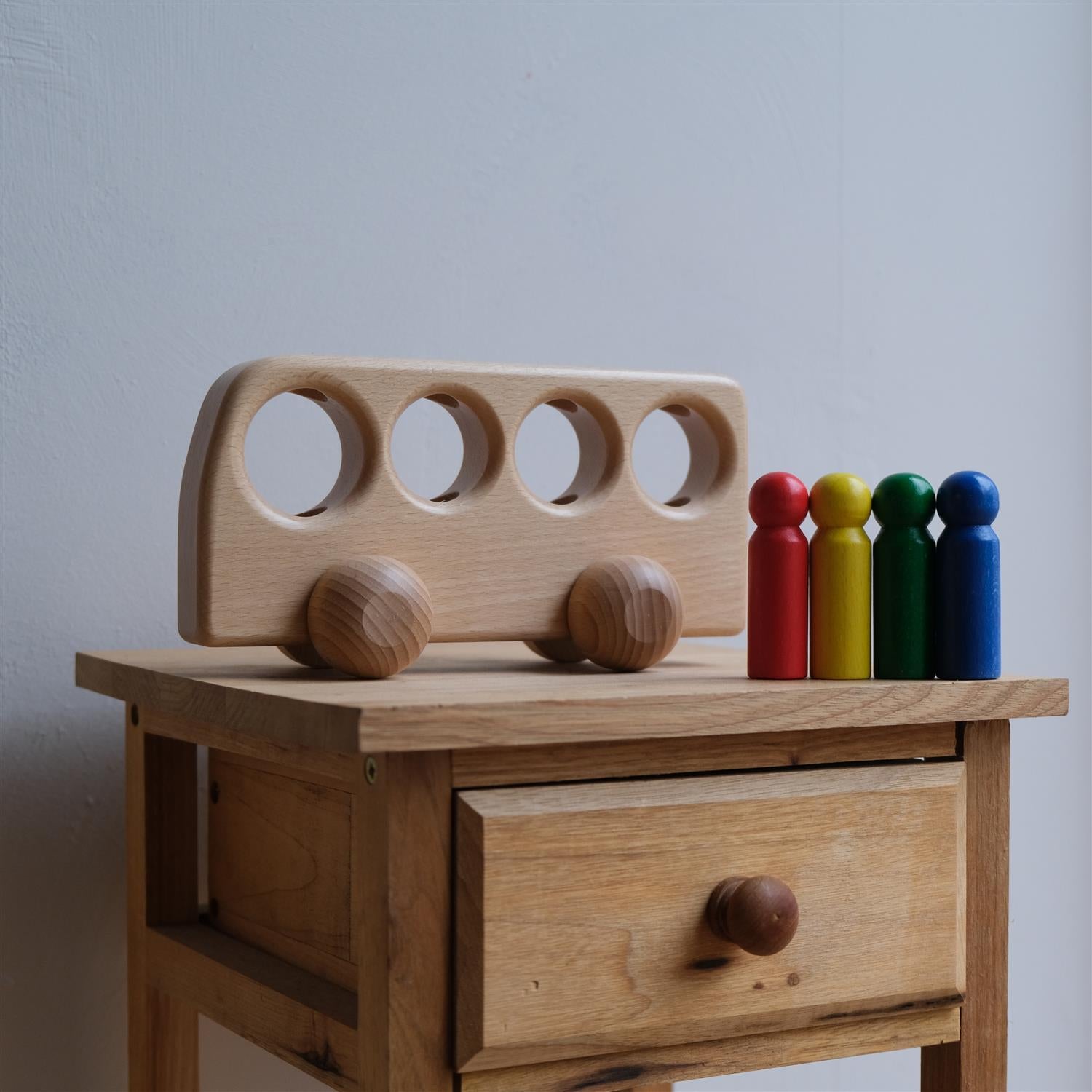 Bus natural with 4 people