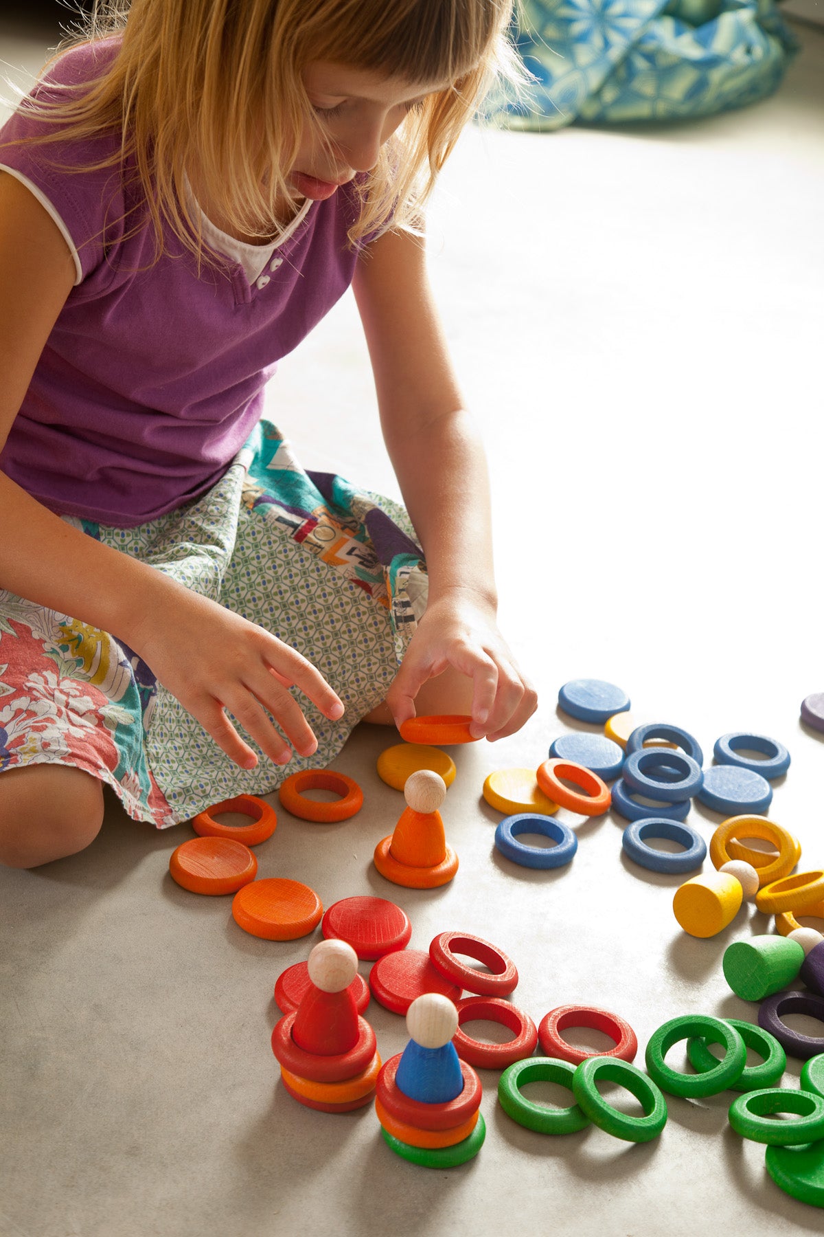 Nins®, Rings & Coins - dukker, ringer og mynter i regnbuefarger
