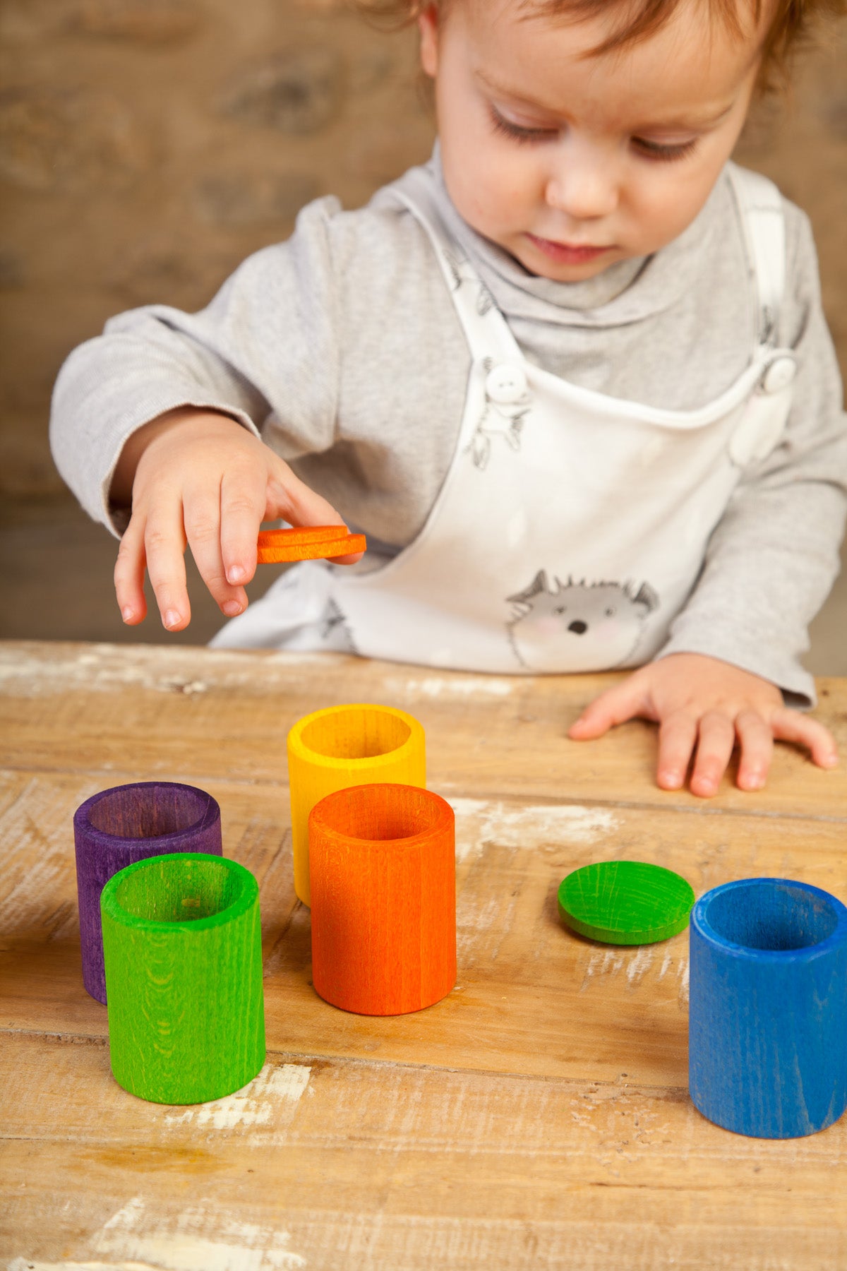 Coloured Cups with Lid - krukker med lokk i regnbuefarger