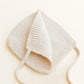 Newborn bonnet - nyfødtlue i merinoull - Cream