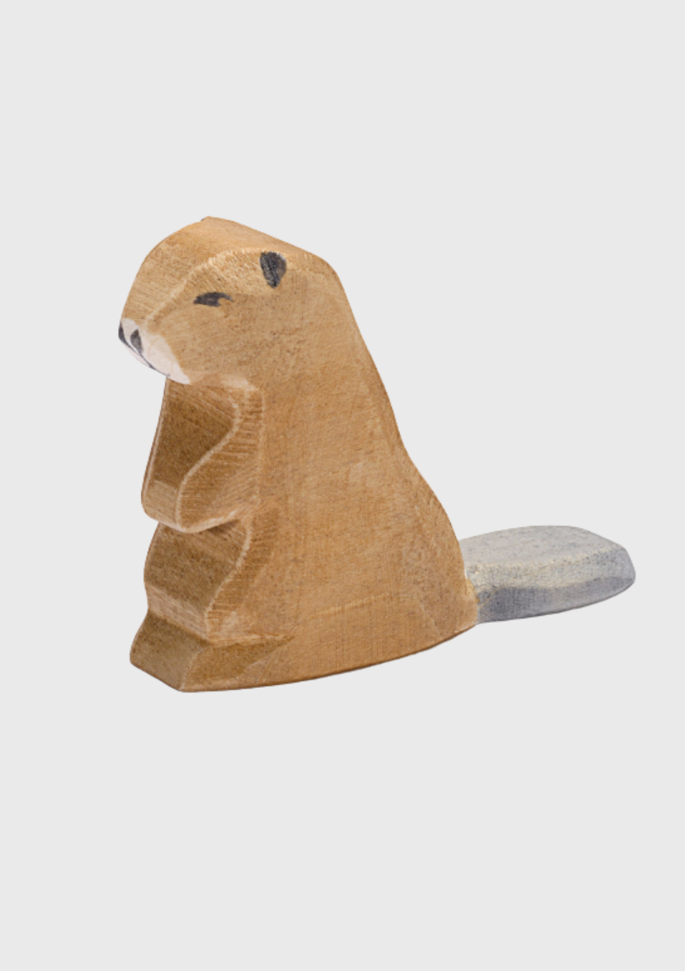 Beaver sitting - trefigur