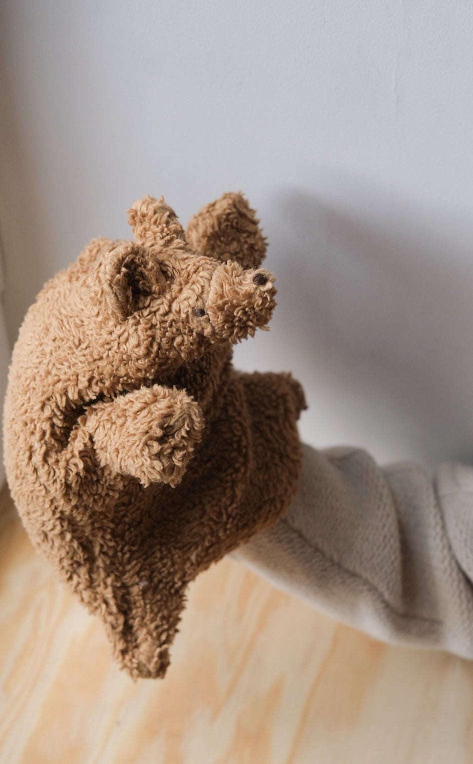 Hånddukke Browny - 25cm