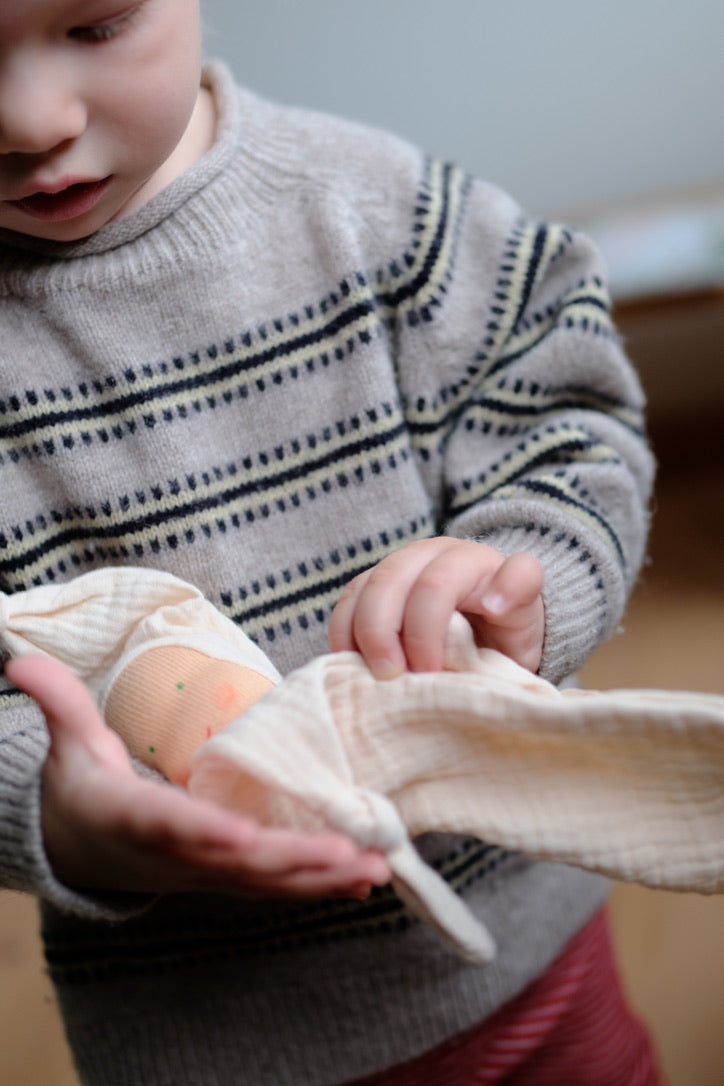 Imp - nature koseklutdukke - 23cm