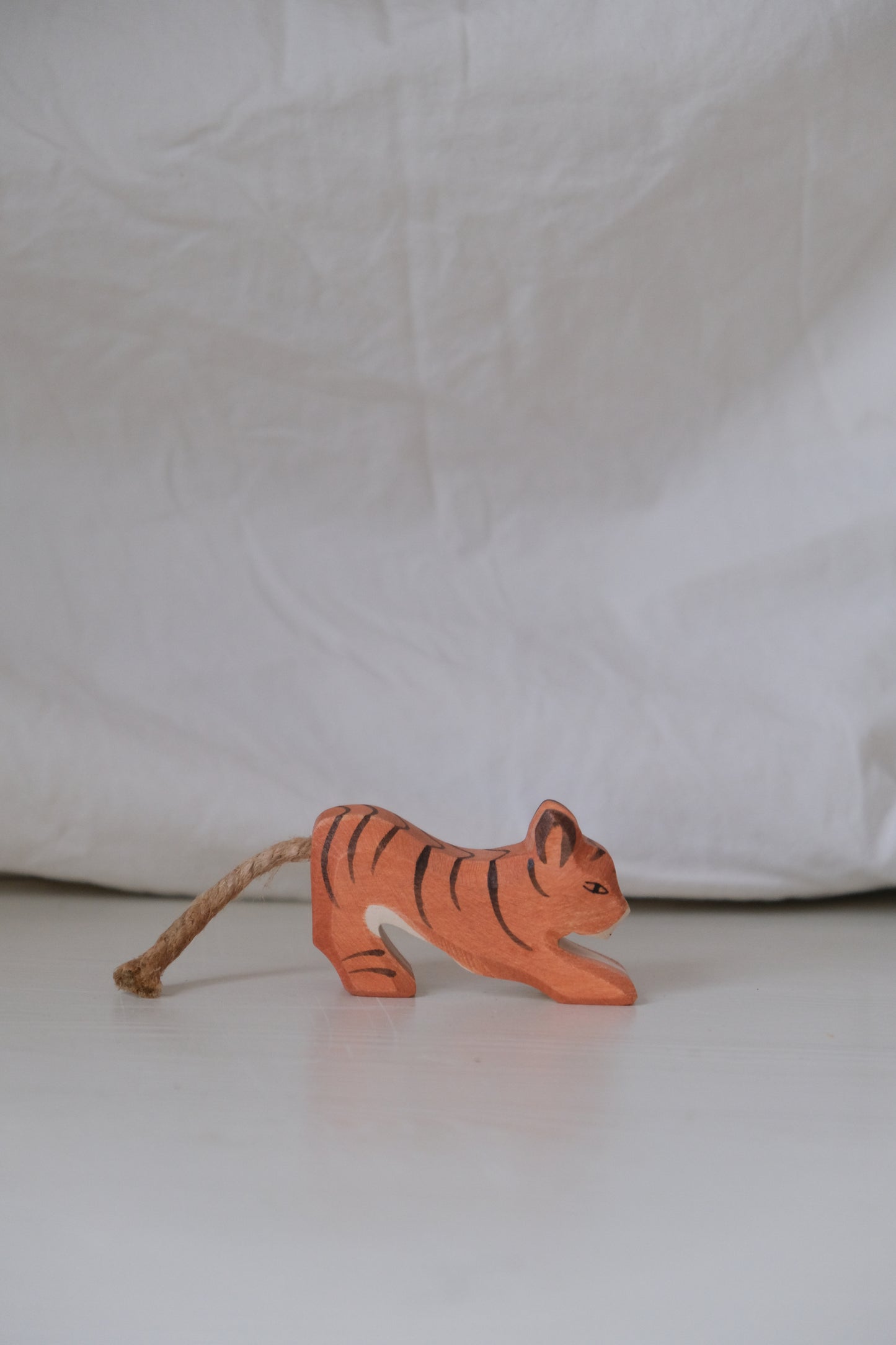 Tiger small lurking - trefigur