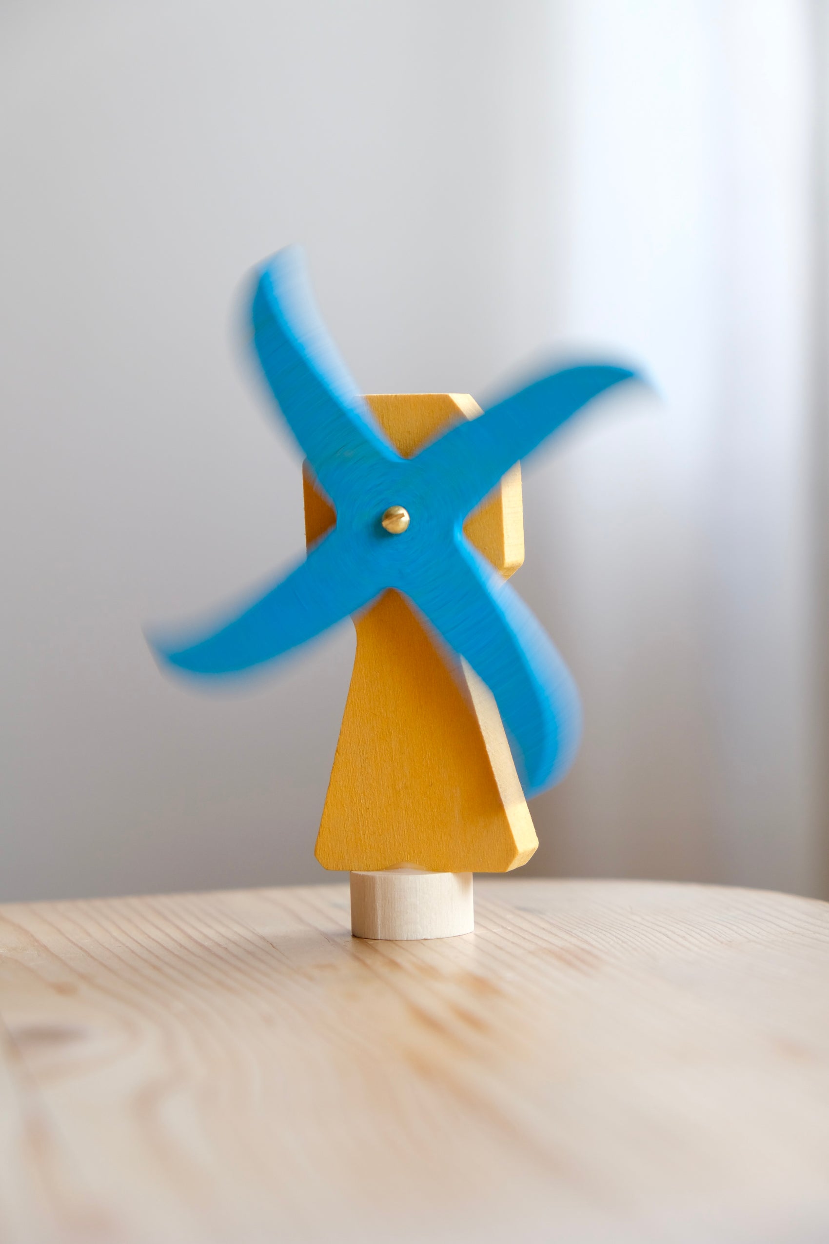 Vindmølle til bursdagsring