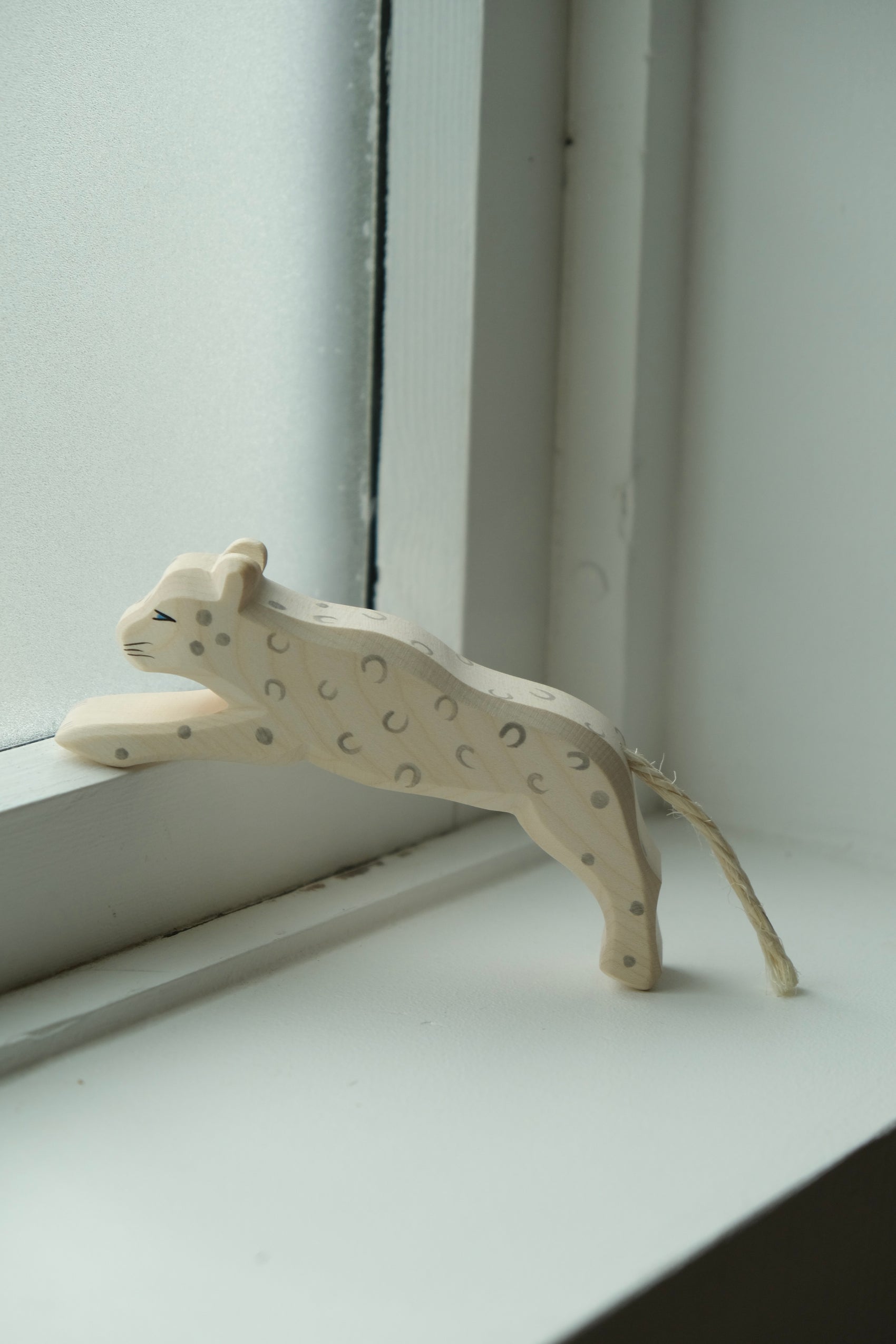 Snow leopard - trefigur