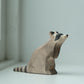 Raccoon sitting - trefigur