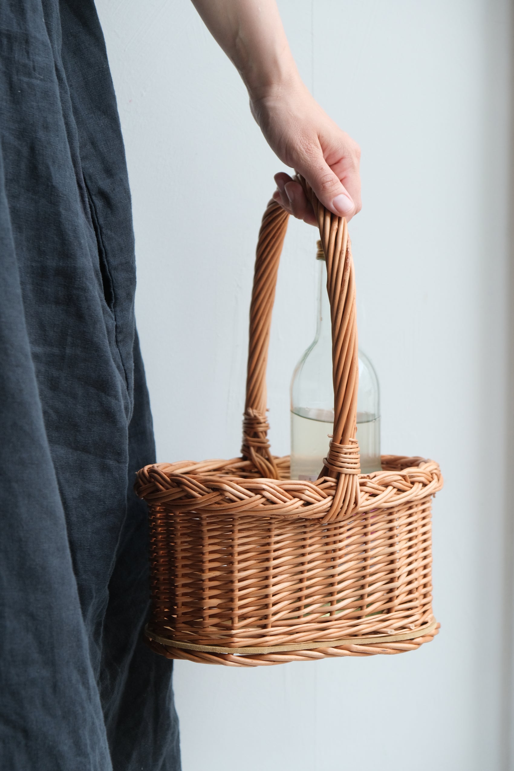 Flaskekurv i selje til 2 flasker