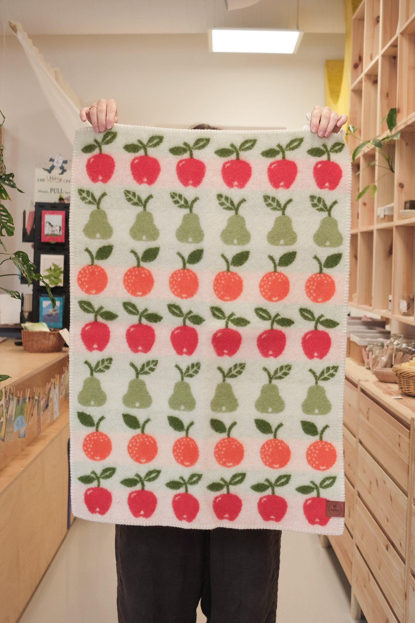 Fruits lammeullspledd - 65x90cm
