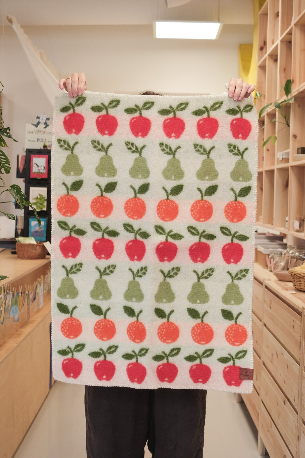 Fruits lammeullspledd - 65x90cm