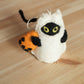 Katten "Boo" i ull - halloweenpynt