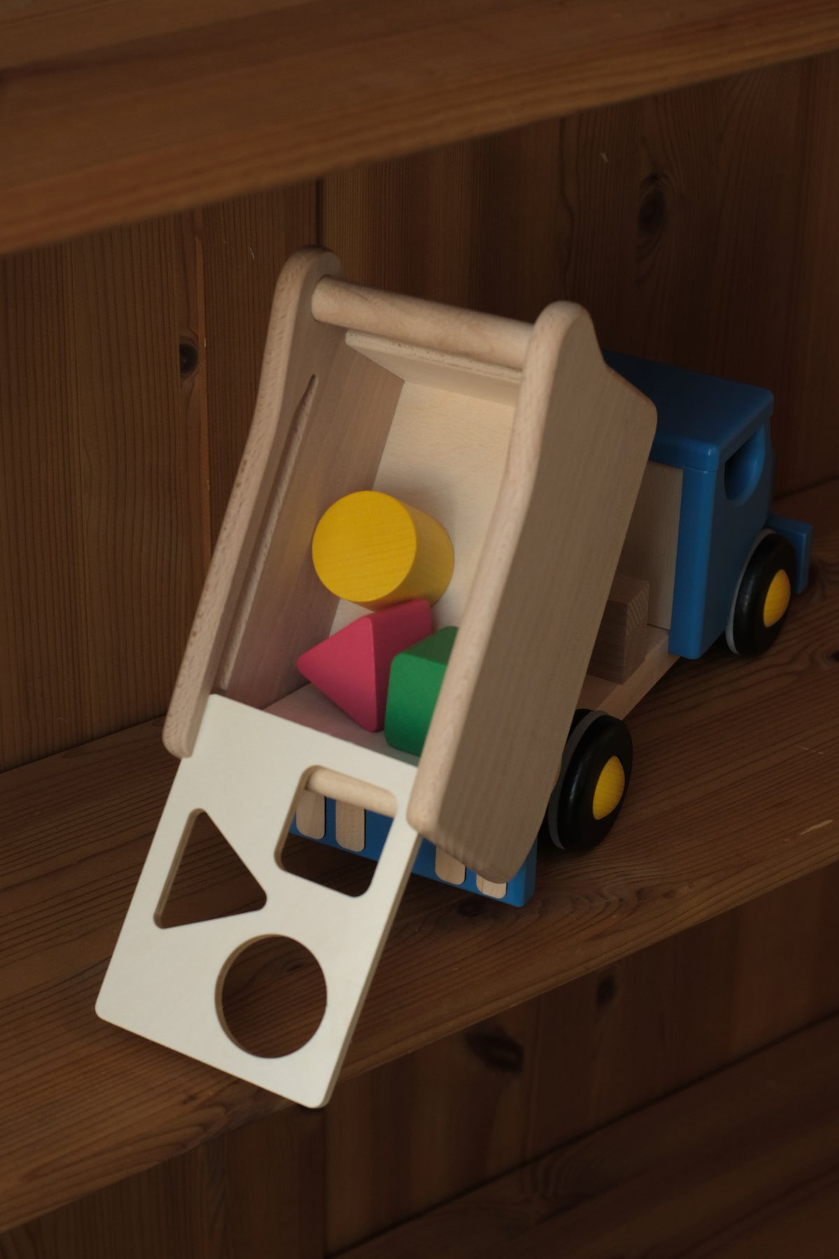 Tipptruck med sorteringsklosser