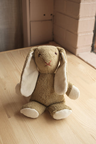 Liten hare - 23cm