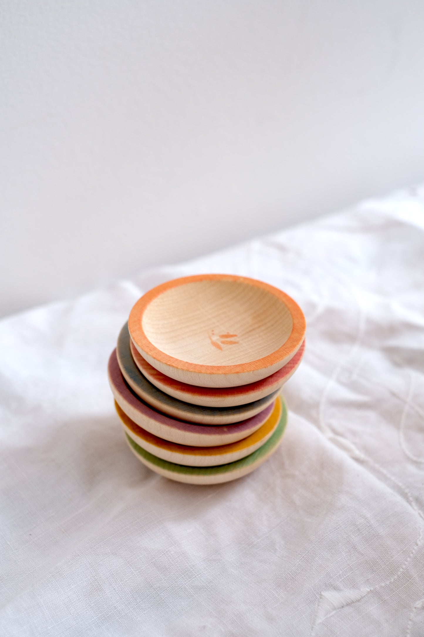 Dishes - sett med tallerker