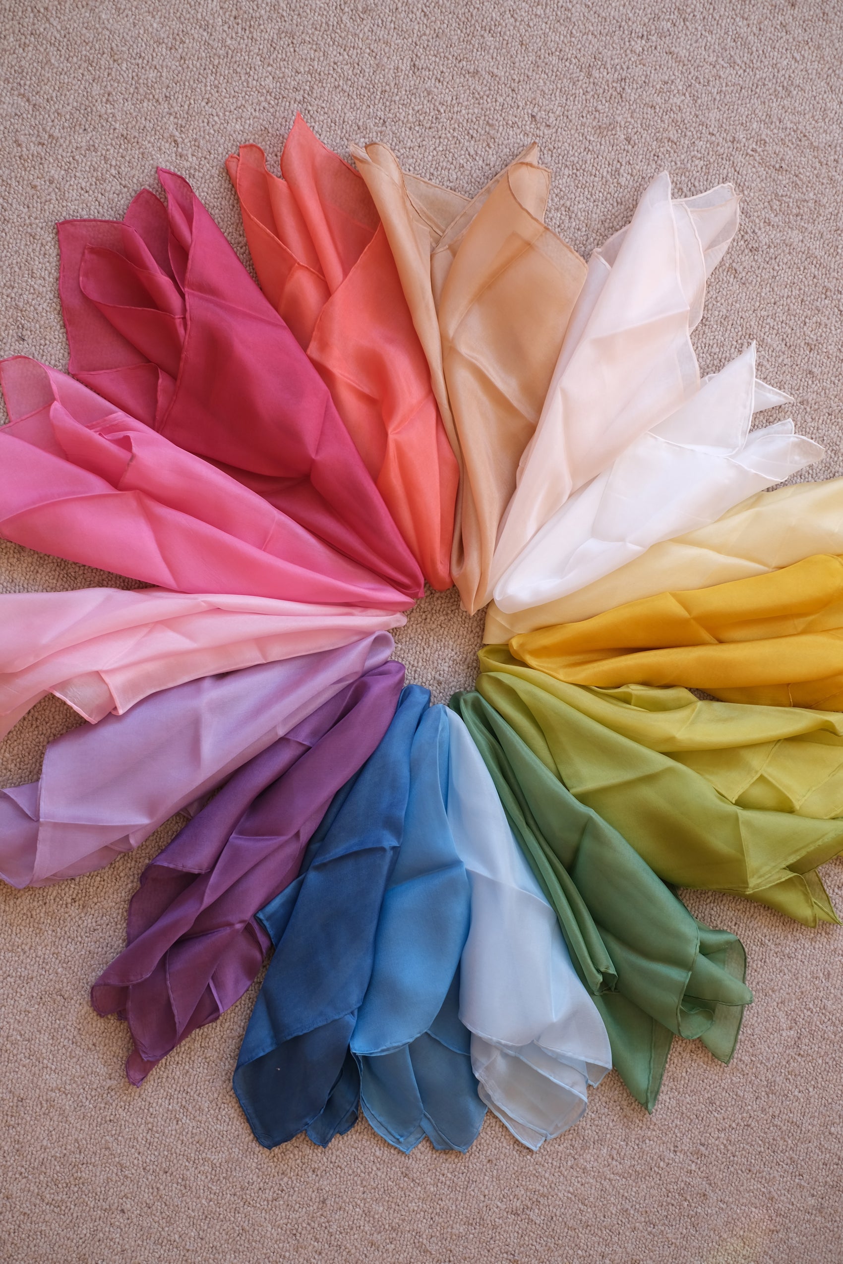 Lekesilke - 55x55cm - plantefarget laks