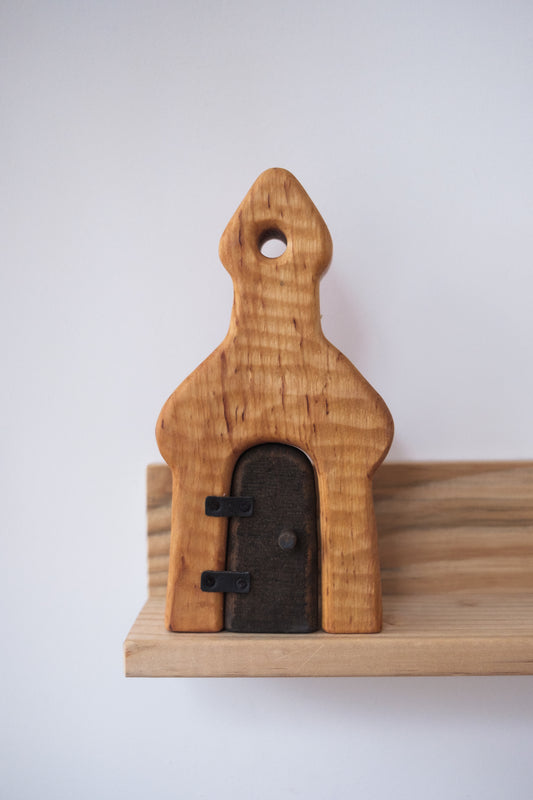 Klokketårn med dør