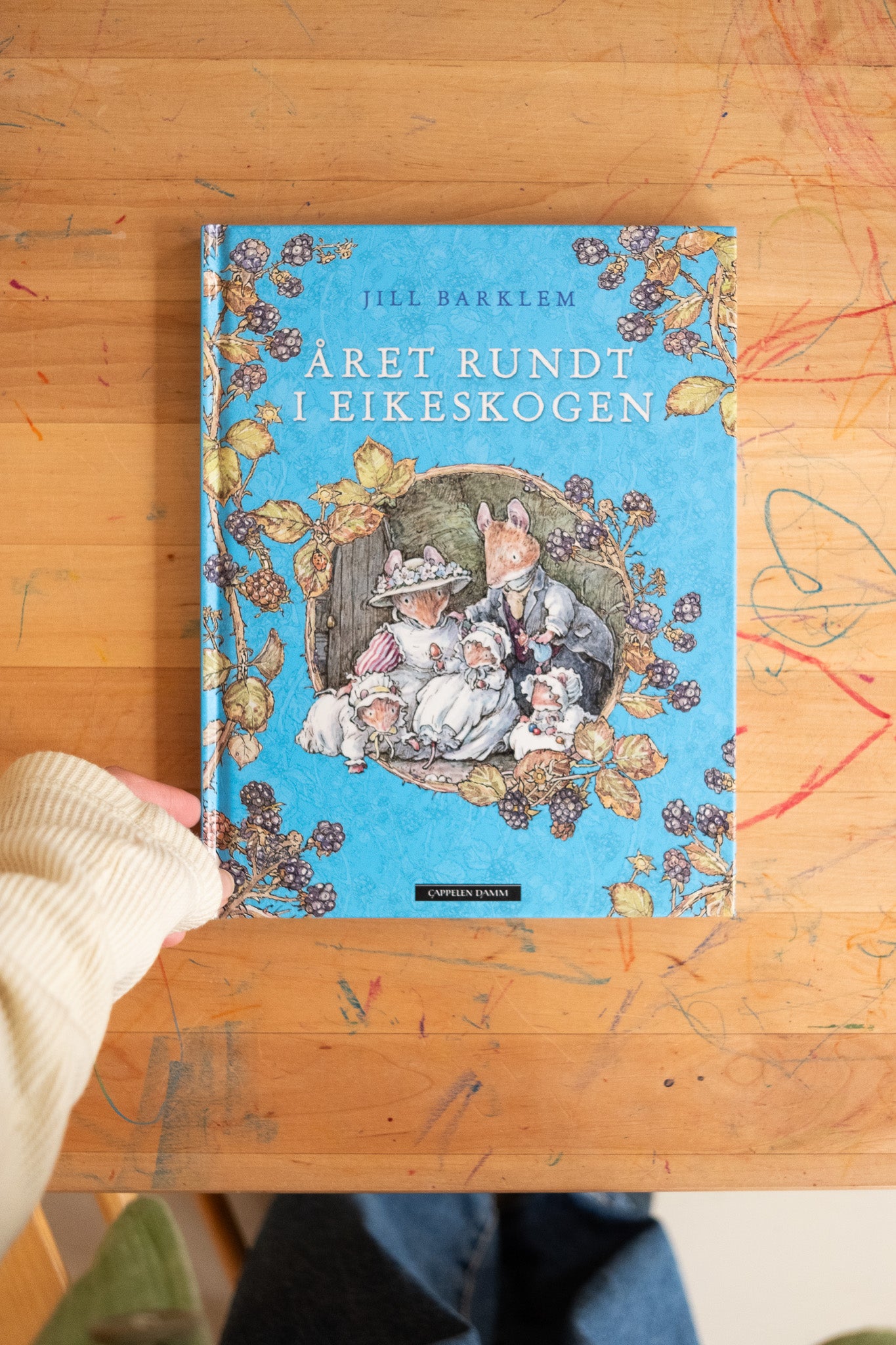 Året rundt i Eikeskogen - Jill Barklem