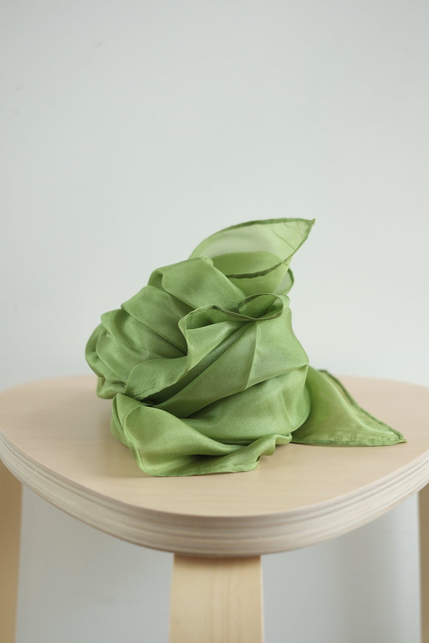 Lekesilke - 90x90cm - plantefarget gressgrønn