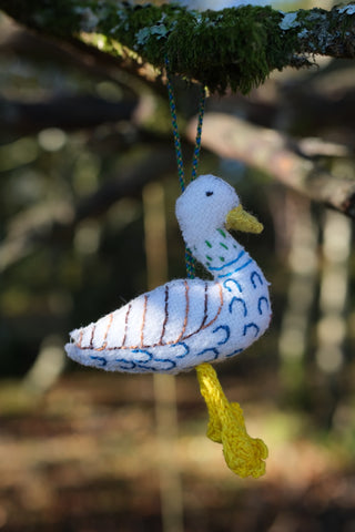 Dyrepynt i filt - håndlaget av gjenbrukt tekstil