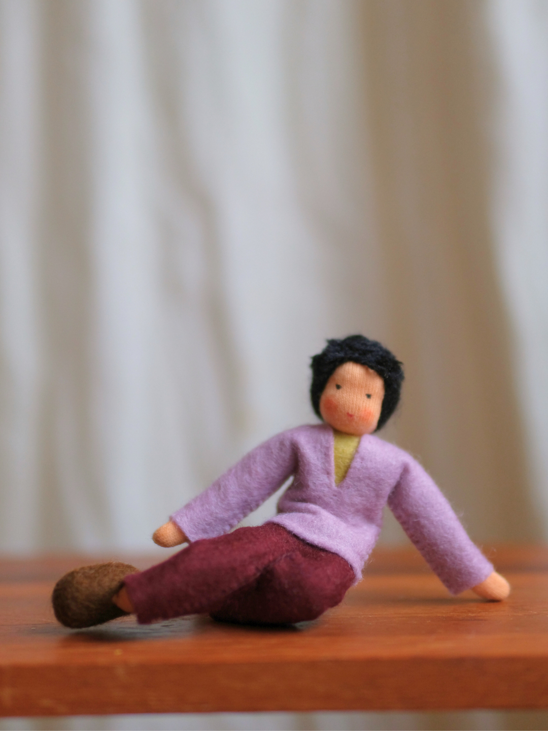 Håndlaget samlefigur i ull - Fredrik (12 cm)