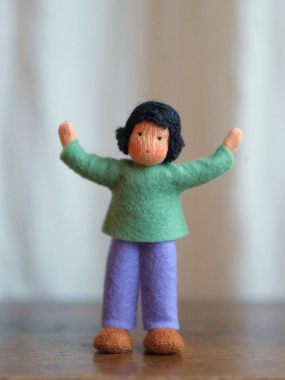 Håndlaget samlefigur i ull - Hektor (9cm)